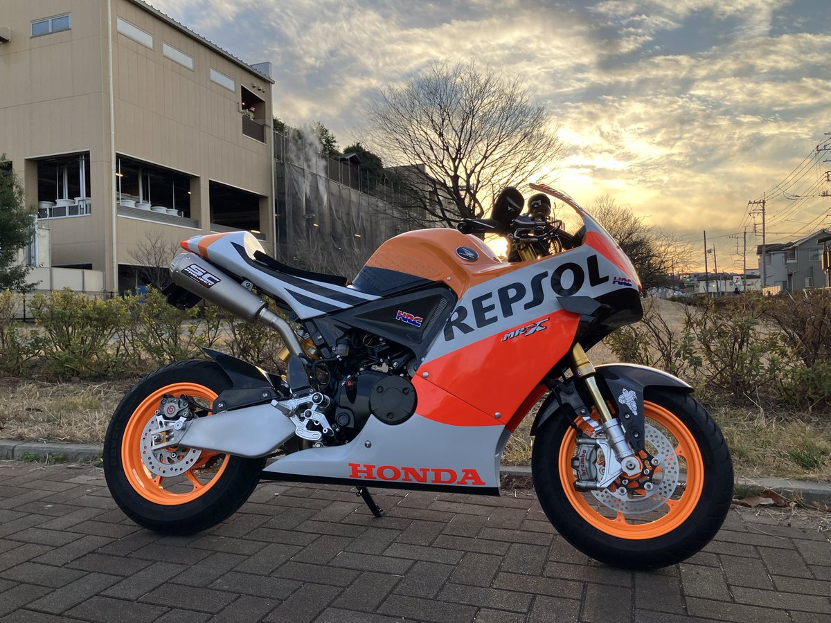 うっちーページ うっちーページ】 うっちー (@uttii_zx10RR) / X