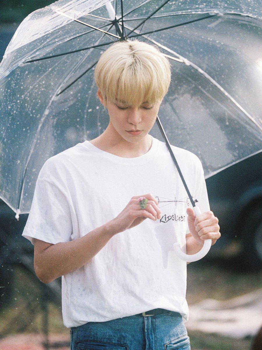 NCTsmtown's tweet image. DOYOUNG '늦은 말 (Promise)' MV Teaser Images

DOYOUNG 【Promise】
➫ 2025.12.09 6PM (KST)

💿 Pre-order
DOYOUNG.lnk.to/Promise

#DOYOUNG #도영
#늦은말 #DOYOUNG_늦은말 
#DOYOUNG_늦은말_Promise 
#NCT #NCT127