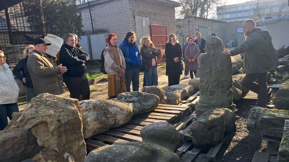 Dnipro Museum tweet media