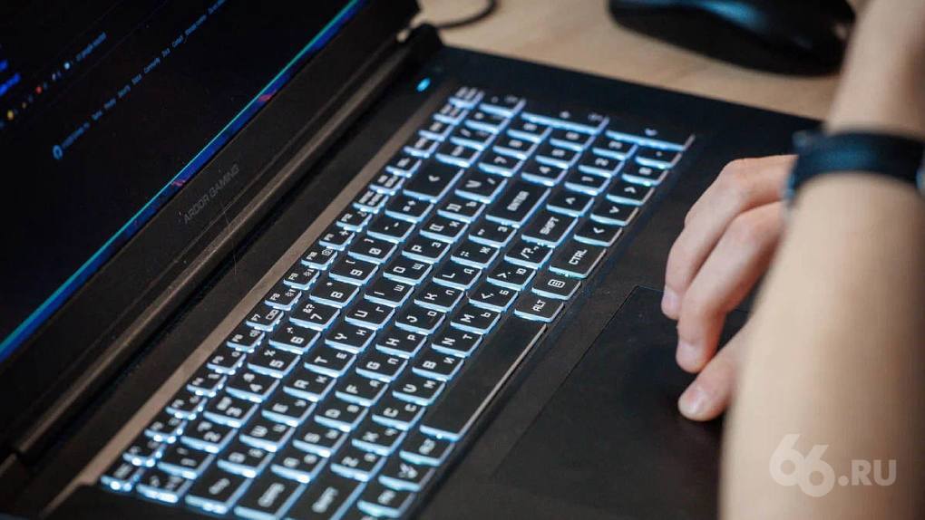 🤓 Спрос на айтишников вырос на 66% в Свердловской области. На одну вакансию в сфере IT приходится 13,6 резюме. Средняя зарплата айтишников в Екатеринбурге — 92 900 рублей (на 16% выше, чем в прошлом году).