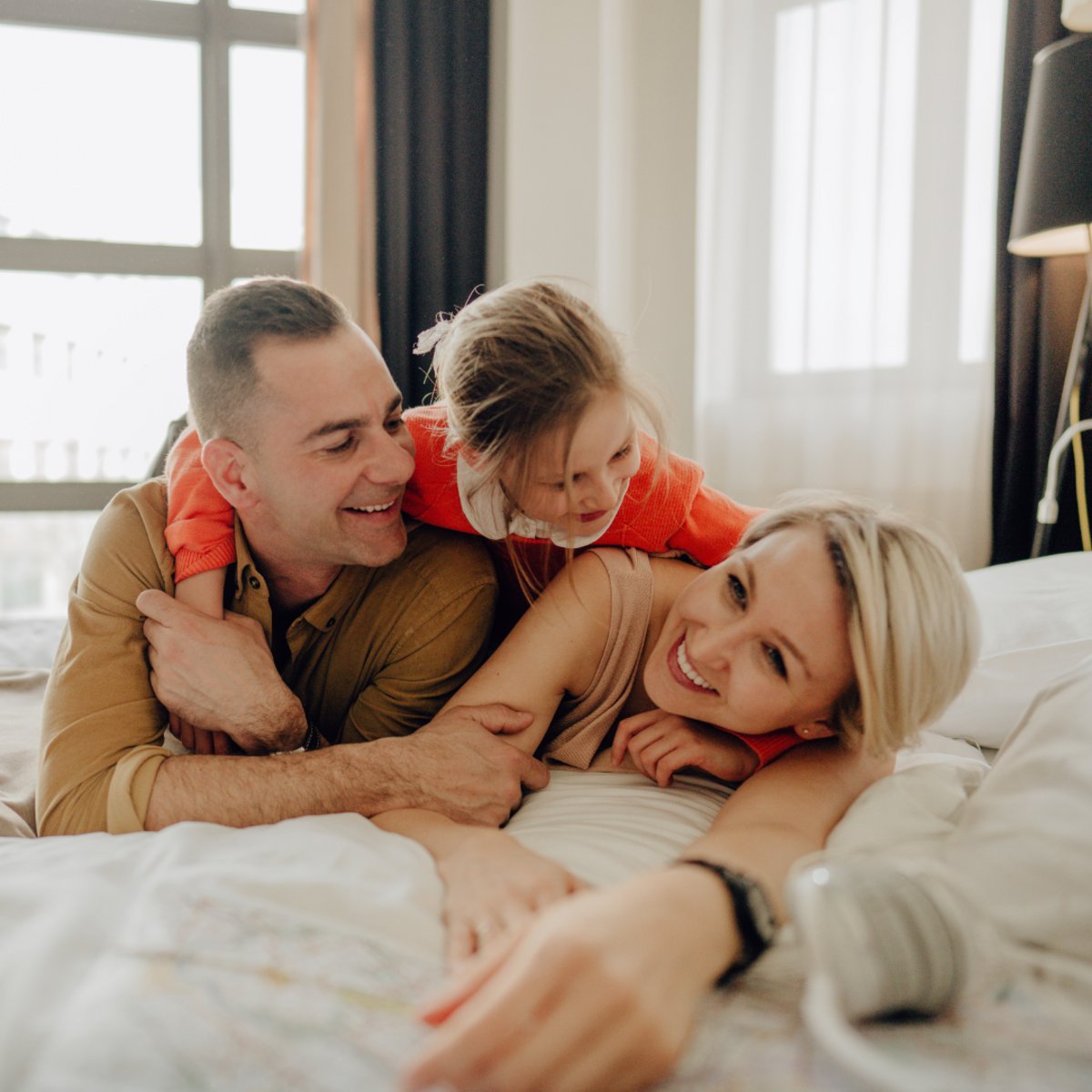 DimondHotel's tweet image. An easy-going and unforgettable #familyvacation is closer than you think. Plan an epic trip to Dimond Center Hotel today! #Family #Travel