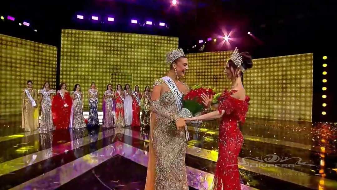 Clara Vegas Goetz crowned Miss Venezuela Universe 2025 Hosts: Maite Delgado &amp; José Andrés Padrón. Read more at
diversomagazine.com/2025/12/miss-v…

#MissVenezuela2025 #ClaraVegas #AndreinaGoetz #MaiteDelgado #VenezuelanBeauty #Pageant
 #MissUniverse