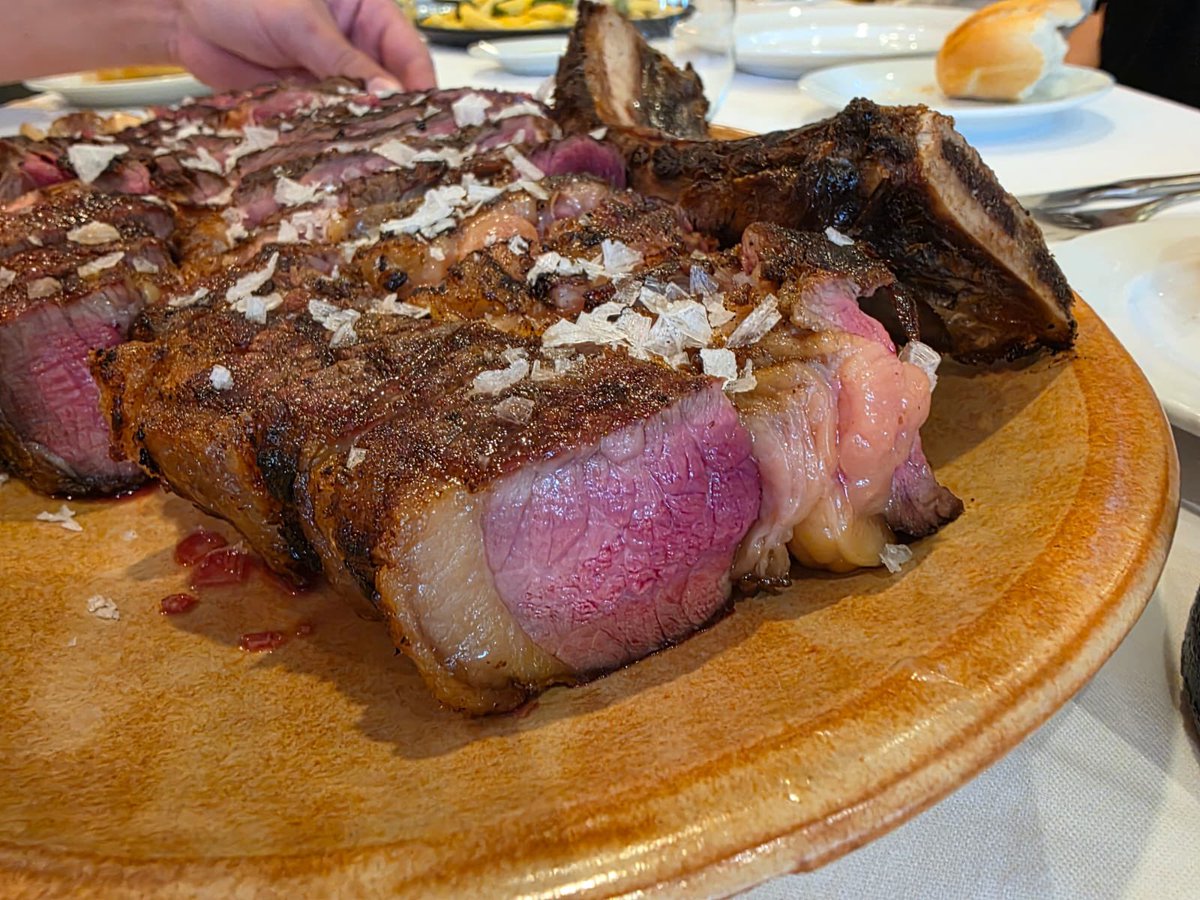 Por favor sinceridad, como veis este punto de la carne?