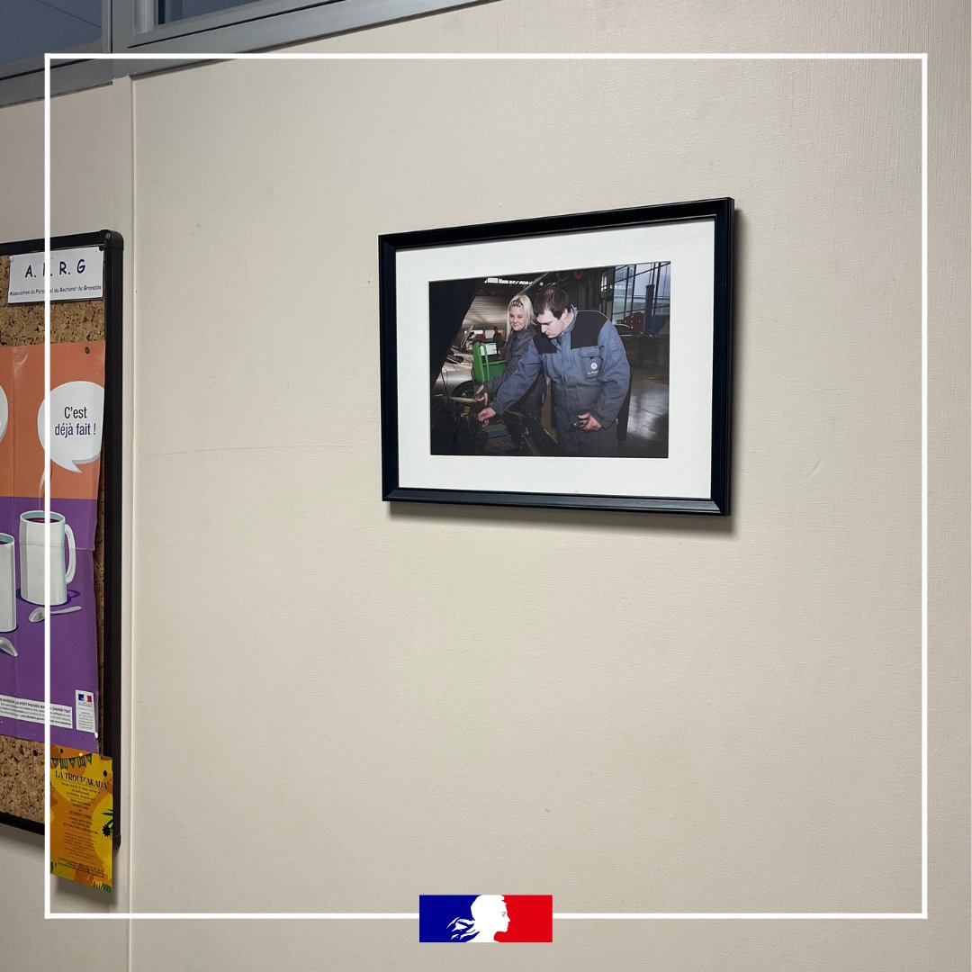 🖼️La voie pro s’expose au rectorat !

Pour la Semaine des #lycéespro et les #40ansBacPro, le rectorat a accueilli une exposition de photographies qui valorise les gestes professionnels des lycéens de l’académie.

Une belle illustration de la richesse de leurs parcours ! 📷