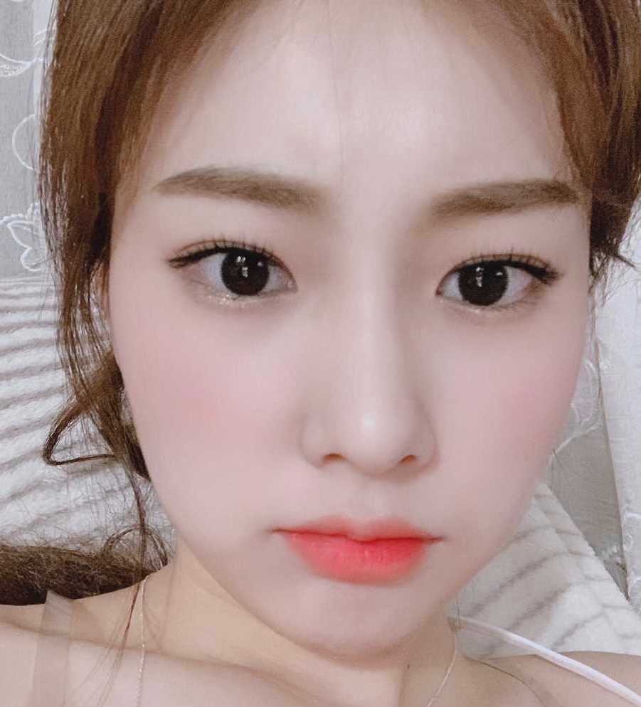 pop__notes's tweet image. No se asusten si me ven muy cerca, es que quería que vieran la emoción que recorre hasta en mis poros gracias a la #𝕒𝐥𝕚zéeʼ𝚜·甘い·𝕧o͞𝕚ce and the new #𝕚·𝔉𝑙yᰔʼ𝑆ong. Sin duda es una de las mejores rolas que mis oídos han escuchado, no exagero!

#𝙼iu'𝐬 ♡🥐 ꕀ 𝐛akǝ𝕣y !