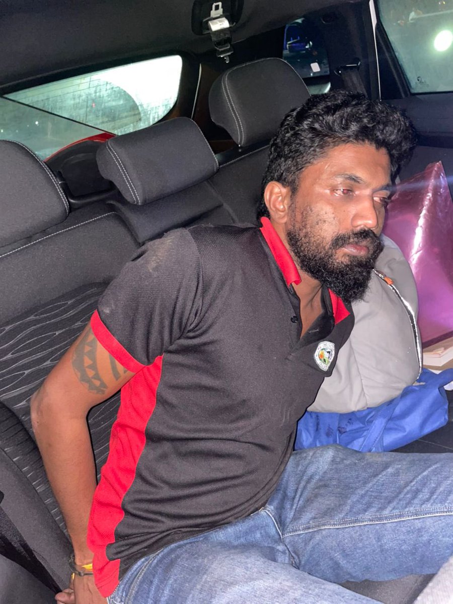 AkmalAboy's tweet image. india mabuk langgar 💆‍♂️