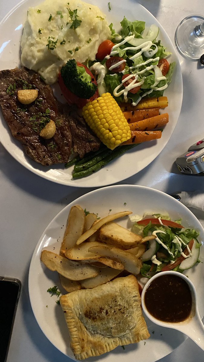 elisaajaneee's tweet photo. MAKAN 🥸 https://t.co/uGw6SCfyem