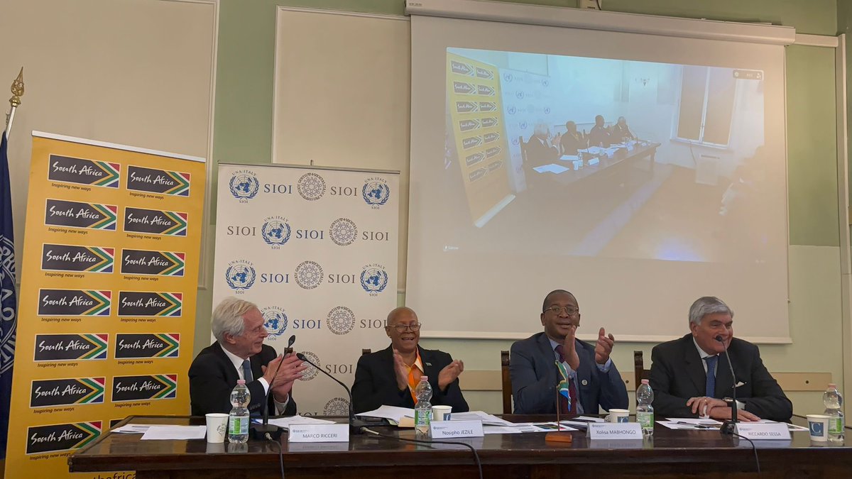 SIOItweet's tweet photo. 🇿🇦A conversation with Ambassador Xolisa Mabhongo, South Africa’s BRICS Sherpa,G20 Sous-Sherpa, Deputy DG for Global Governance &amp; the Continental Agenda at the Department of Int’l Relations &amp; Cooperation of South Africa
@SAEmbassyRome 

Special thanks to our remarkable speakers! https://t.co/CUdyqIwHNJ