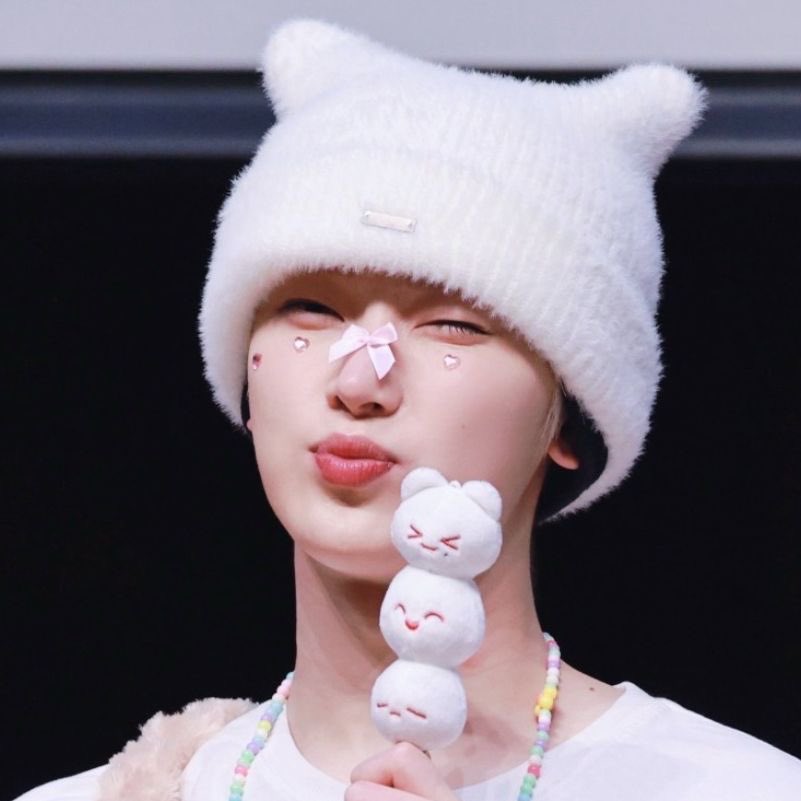whlaqh's tweet photo. 떤꼬치🍡 https://t.co/WQfRf2sYBj