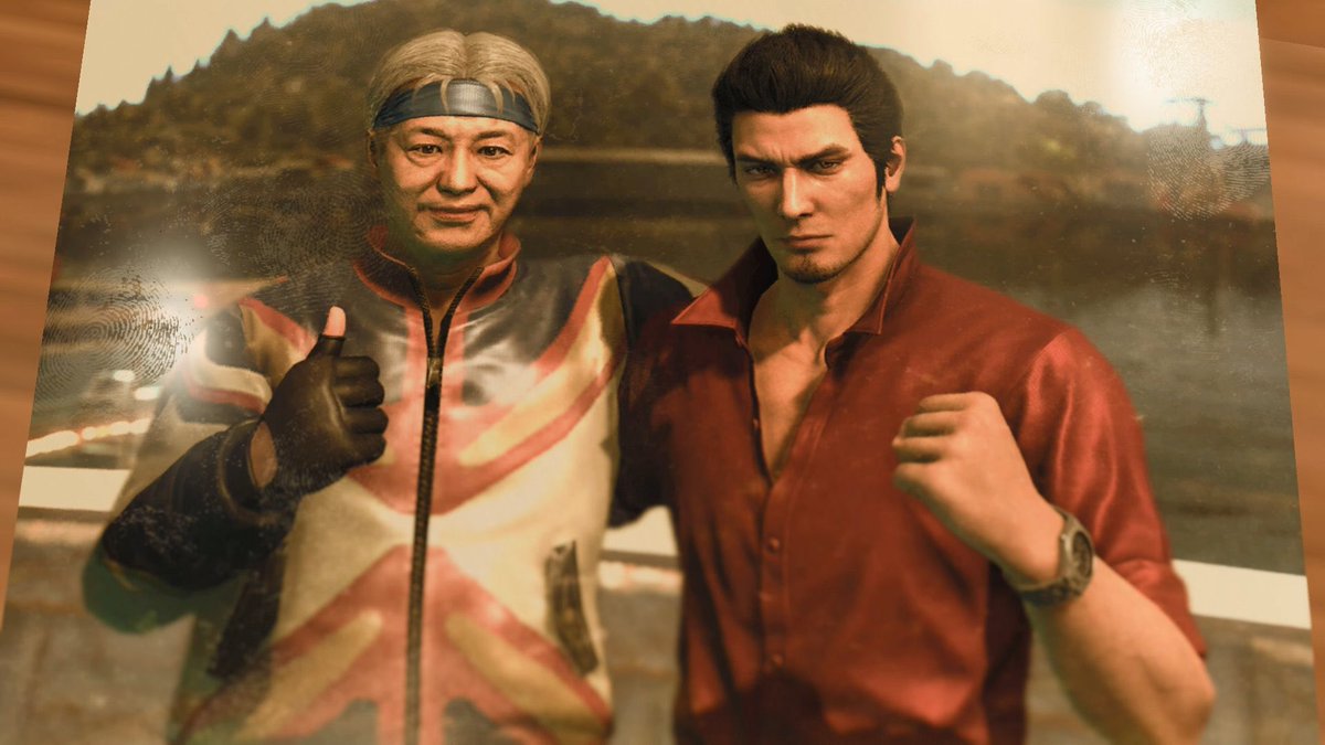 gekkojyourei's tweet photo. 思えば、長い付き合いになったなぁ…
龍6の収録時に「流石にもうこれでポケサーファイターを演じるのもラストだと思うんで」って言ったら、腕利き脚本家の古田さんに「まだ分かりませんよ？」ってニヤッて笑われたのが懐かしいw

ファイター、誕生日おめでとう🎂
オレと出会ってくれてありがとう✨ https://t.co/ksvGqP8Dgt