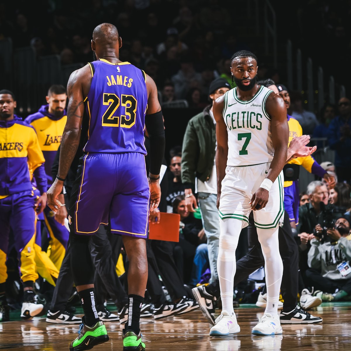 celtics's tweet image. Celtics vs. Lakers TONIGHT 🍿