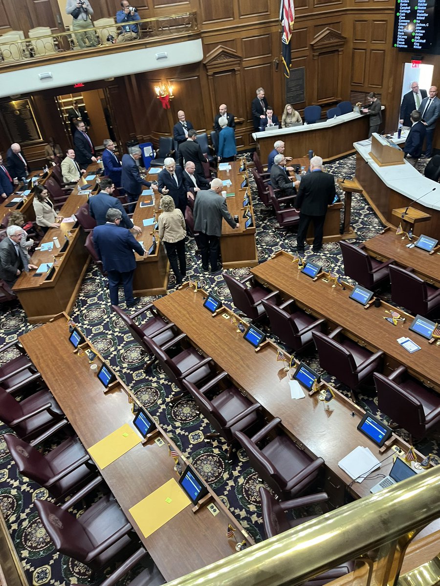 EmilyWTHR's tweet photo. As session begins for the House to vote on redistricting Democrats are not present in chamber for roll call. https://t.co/QBz0nxuR4T
