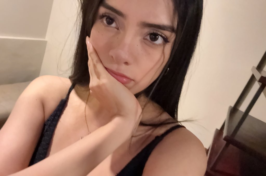 Sylunnh tweet picture