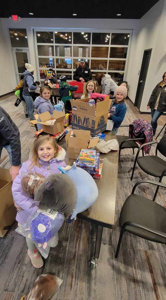 GivingTreeHSSD's tweet image. A HUGE thank you to the Suamico Lighthouse Leaders for hosting a toy drive for our Holiday Store!
Great students doing great things!
@HSSD @SuamicoElem