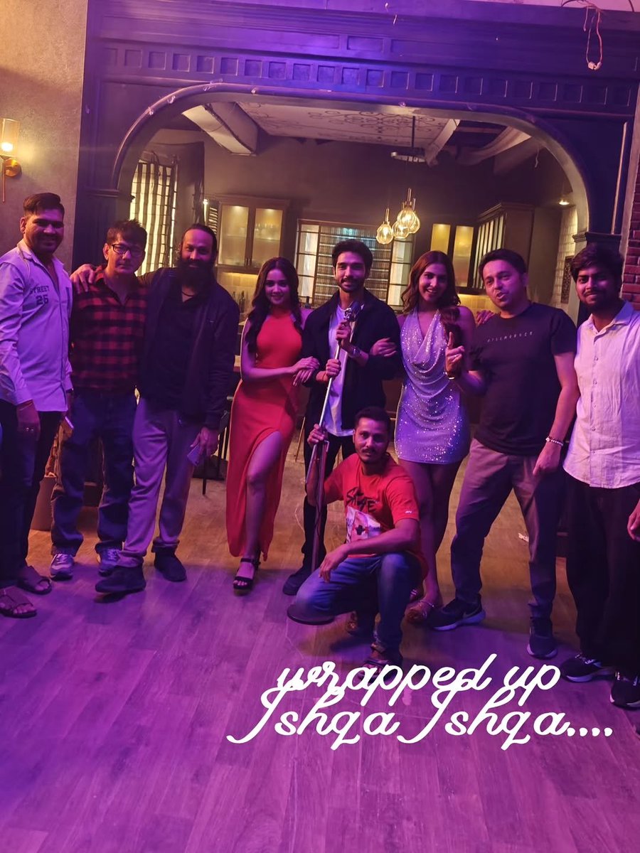 Ishqa Ishqa team 😍 
#AshiSingh #HarshRajput