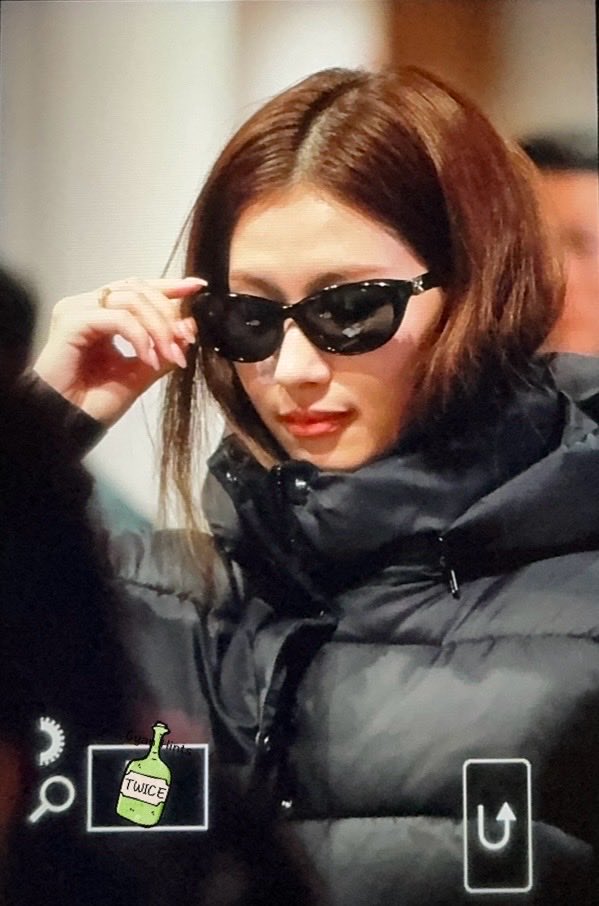 Cyan Hints tweet media