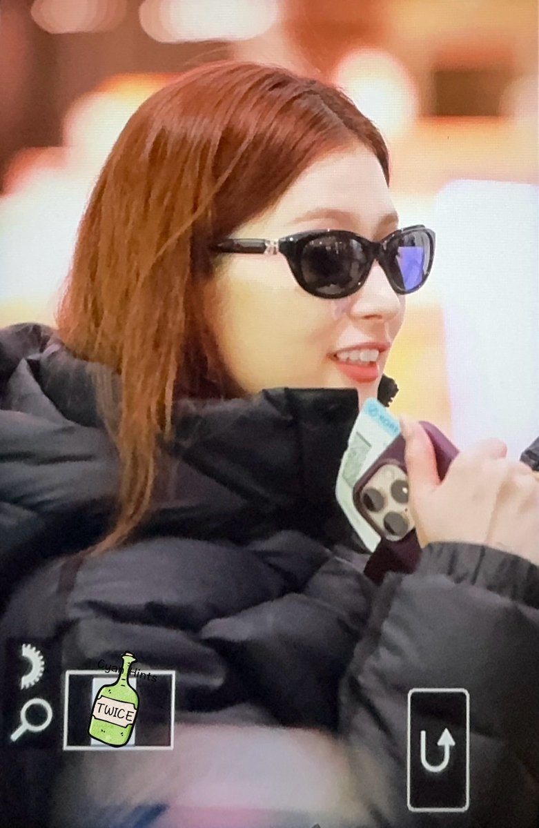 Cyan Hints tweet media