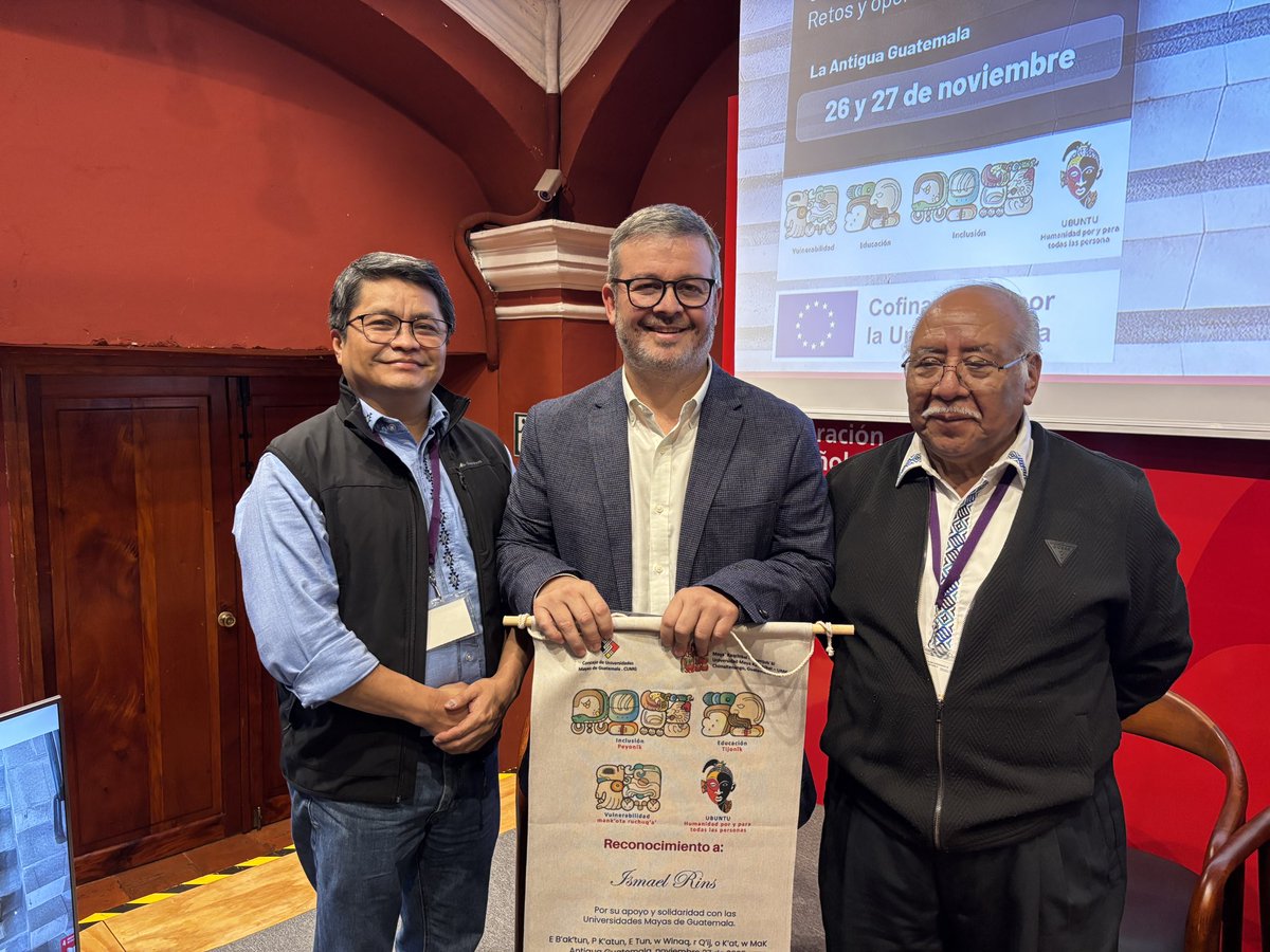 Gracias a a las UMayas por este reconocimiento <a href="/proyectoeduder/">Proyecto Eduder</a> por el evento con sentido compartido <a href="/Aecid_Guatemala/">Aecid Guatemala</a> por el apoyo constante a estas iniciativas transformadoras.
Una emoción profunda y un compromiso renovado con la educación inclusiva en toda Iberoamérica.