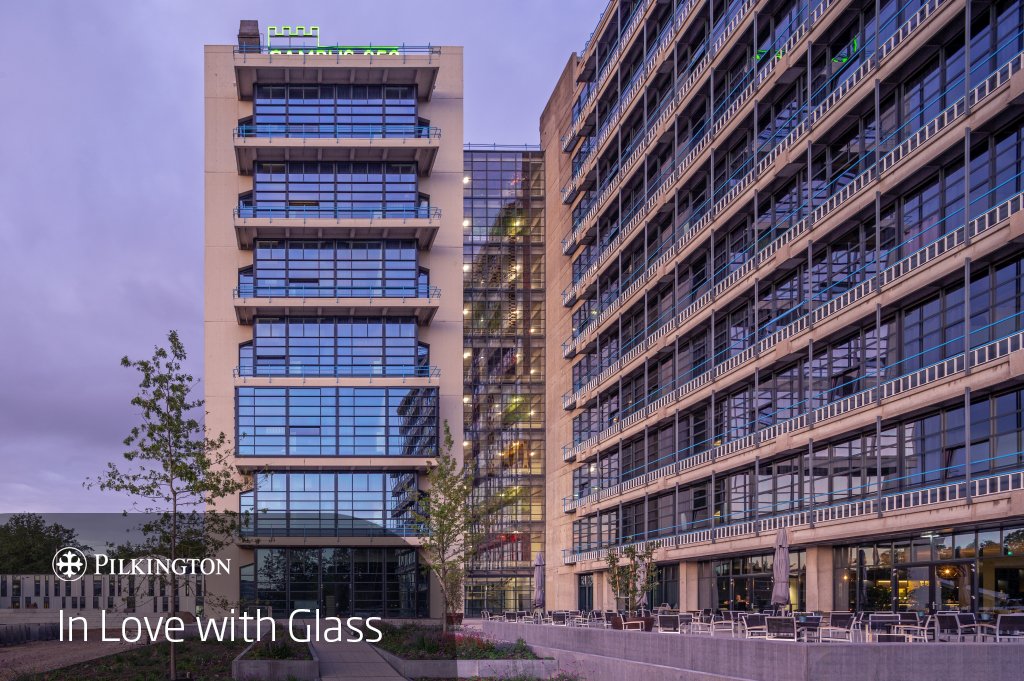Glass expresses modernity, lightness and minimalism. 😍

No wonder it has been an #Inspiration for #architects all over the world for many years.

Have a look at how #glass affects the aesthetics and form of #buildings. ⬇

#pilkington #design #architecture #InLovewithGlass