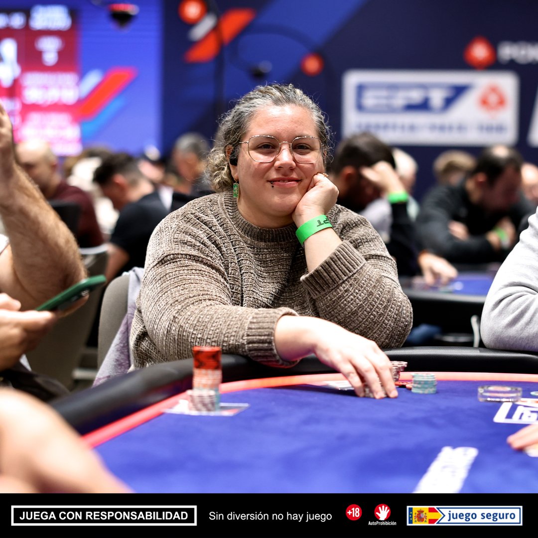 PokerStarsSpain's tweet photo. Siguen llegando rostros conocidos de la armada 🇪🇸, para disputar los días 1 del #PSOpen Praga 💥
De momento 7 jugadores españoles han conseguido su pase al día 2... 👏 ¡Pero seguro que ese número no va a dejar de aumentar! 🚀
#EPTPraga https://t.co/lyaOZZw5I4