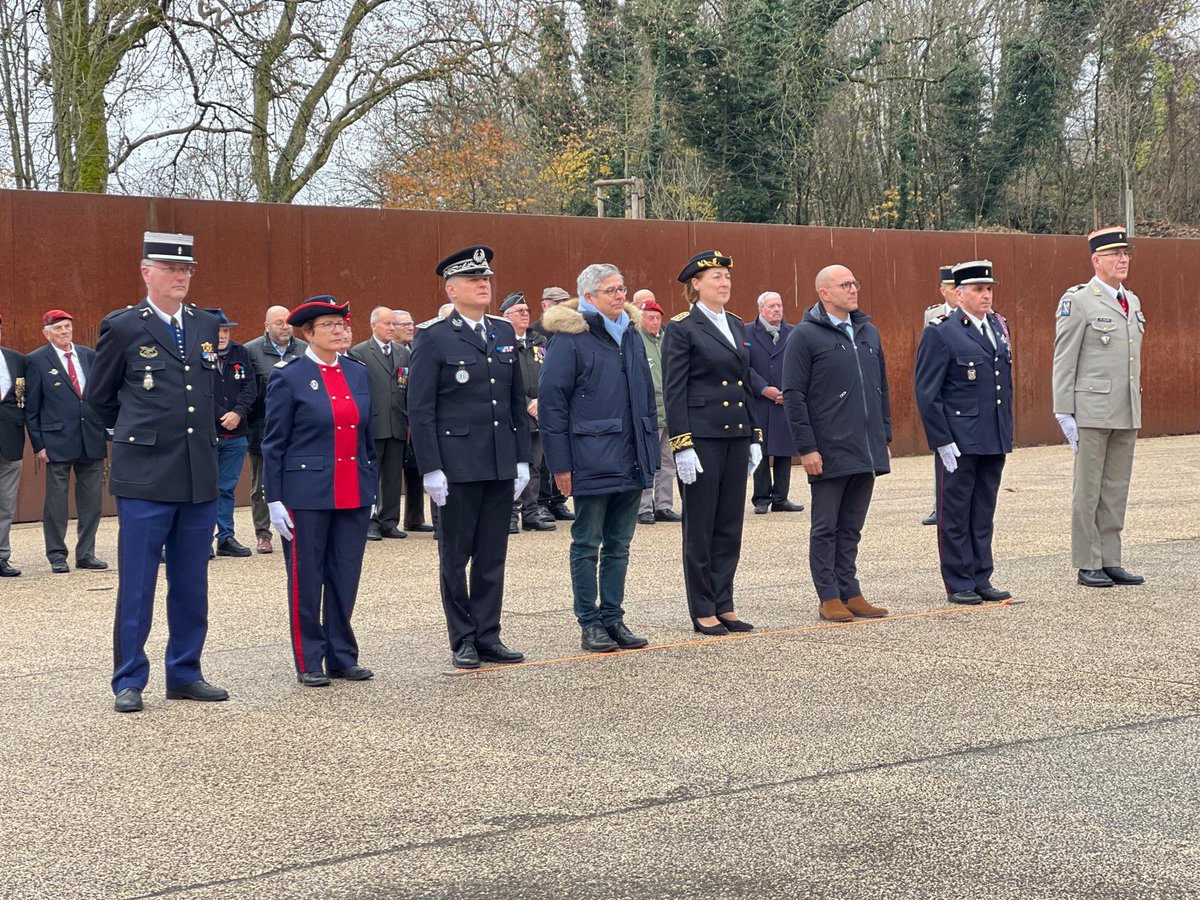 Image de Préfet du Doubs - 🇫🇷 Ce 5 décembre, Nathalie Valleix, secrétaire générale de la préfecture du #Doubs représentant Ré