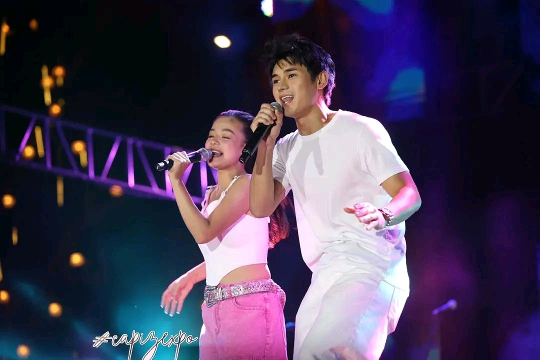 izmecatx's tweet photo. in fairness bagay kayo, magkahulma #nobashing
SINADYA FESTIVAL WITH DUSTBIA https://t.co/JxnV4ZFo0J