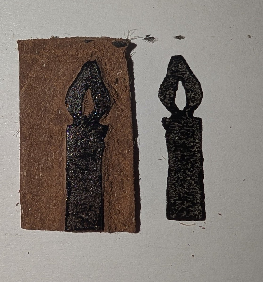 Türchen 4 ist offen 🕯️

Möge diese Kerze euch Wärme oder Licht spenden, was immer ihr braucht.