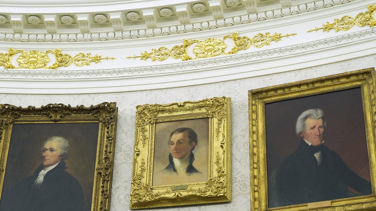 President Trump is reinforcing the "Monroe Doctrine" in the Americas.

The assertion that the U.S. must safeguard the continent against any external interference.

Whether in Venezuela, Panama or Brazil, the Monroe Doctrine is the central pillar of Trump's foreign policy.

🧵