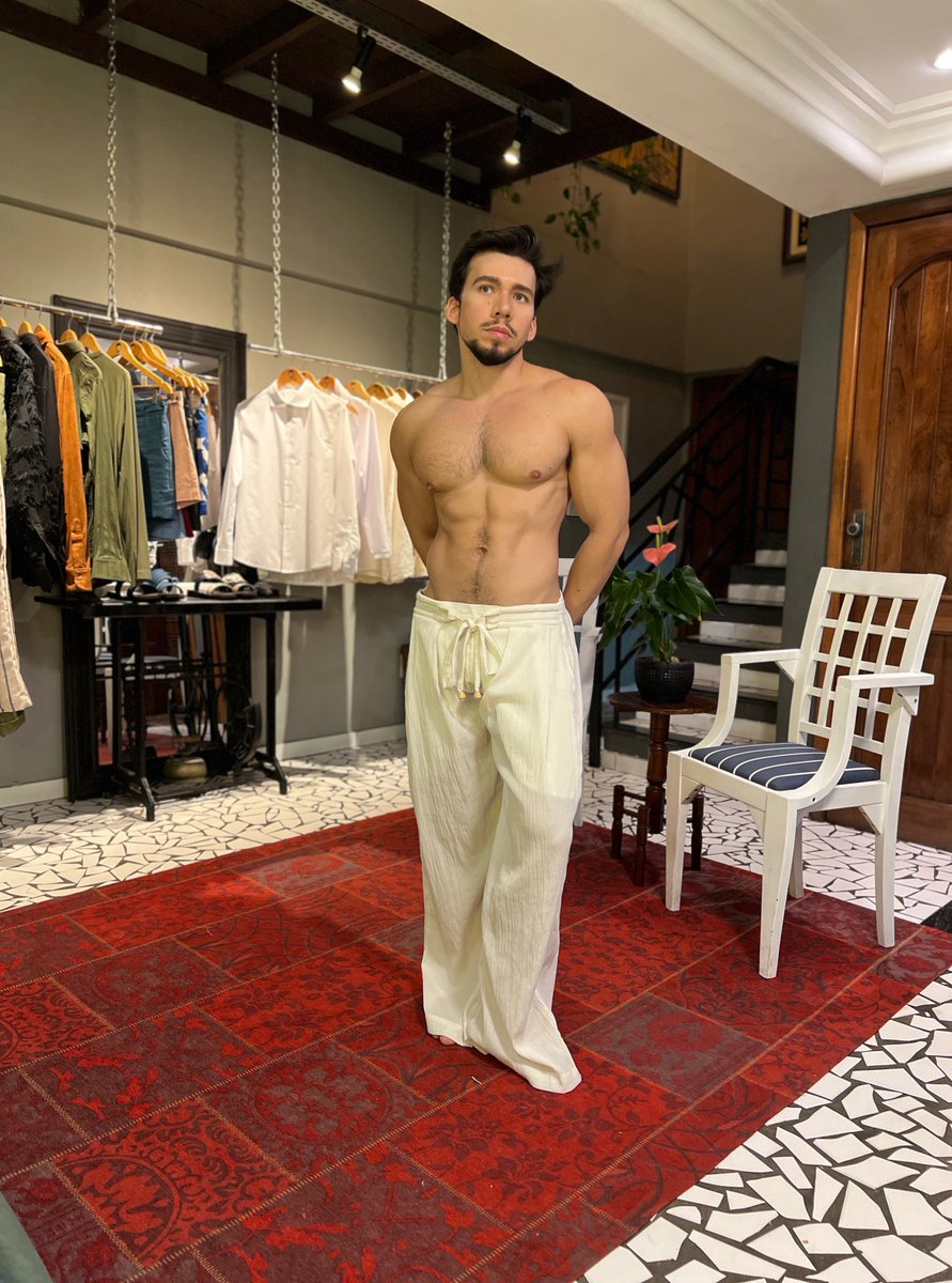 filho da Cher tweet media