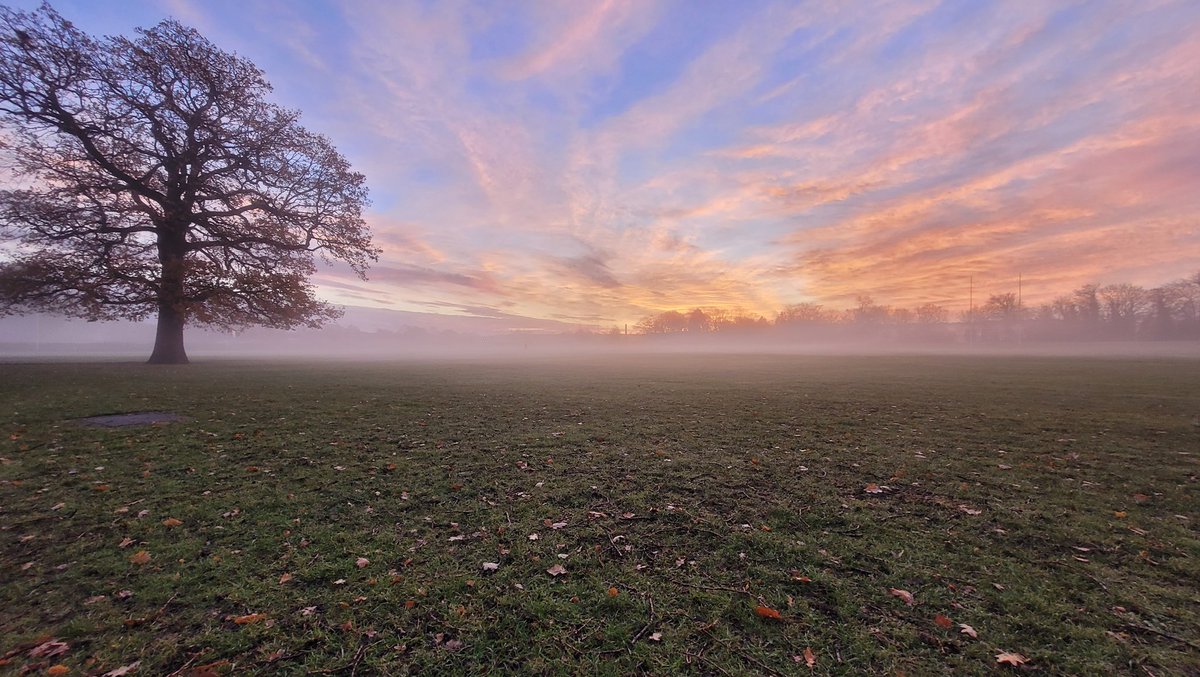 colindempster's tweet photo. A misty morning over the @knoxacademy Playing Fields. Real atmosphere, with a mysterious vibe. Thanks for the heads up @KnoxSocSub. ☺️ 📸 #haddington #eastlothian #photography https://t.co/zvDinDB7x3