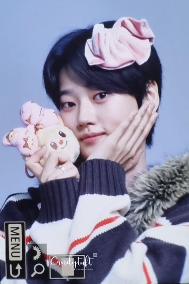 251205

#강석화 #석화  
#KANGSEOKHWA #WEi #위아이
#カンソクファ #ソカ
#캔디보다달콤한_석화