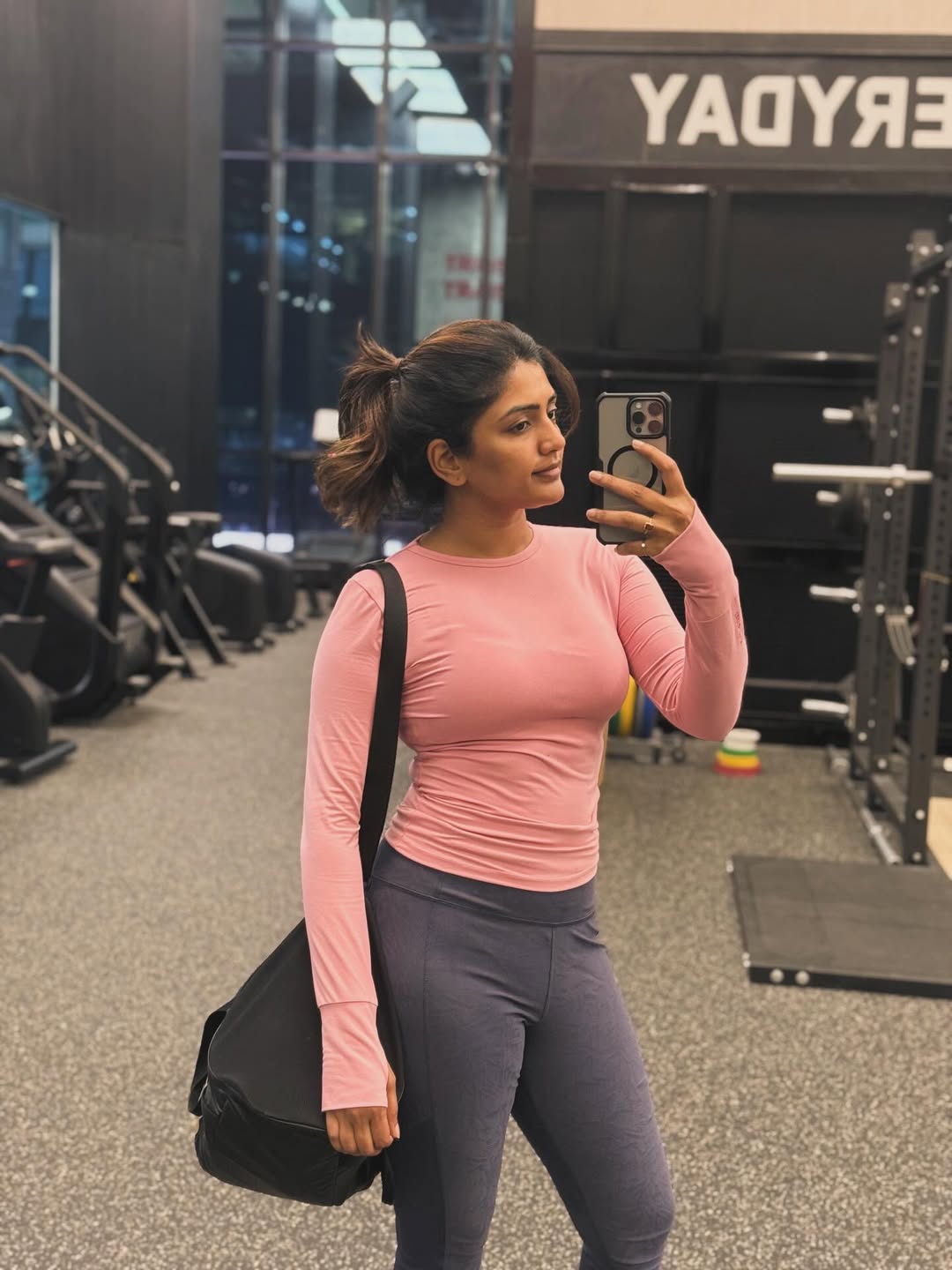 G7ajjFcb0AMueCO?format=jpg&name=large