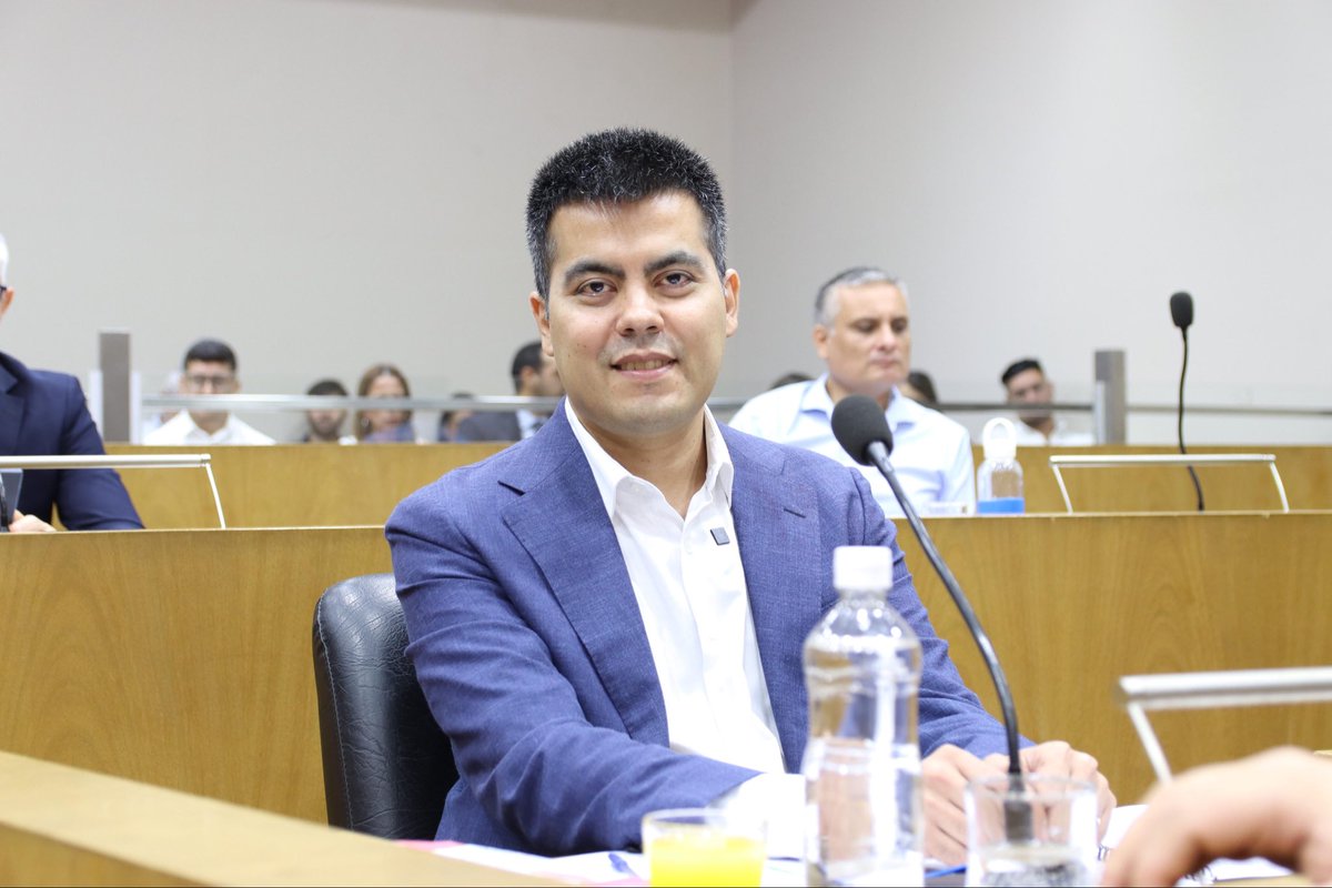 Leandro_Arg1's tweet photo. Voté a favor porque esta ordenanza es una oportunidad real: más libertad para viajar, más alternativas para la gente y más seguridad jurídica para quienes trabajan todos los días.
Ayer Tucumán dio un paso adelante. https://t.co/dx4i3bHEAZ