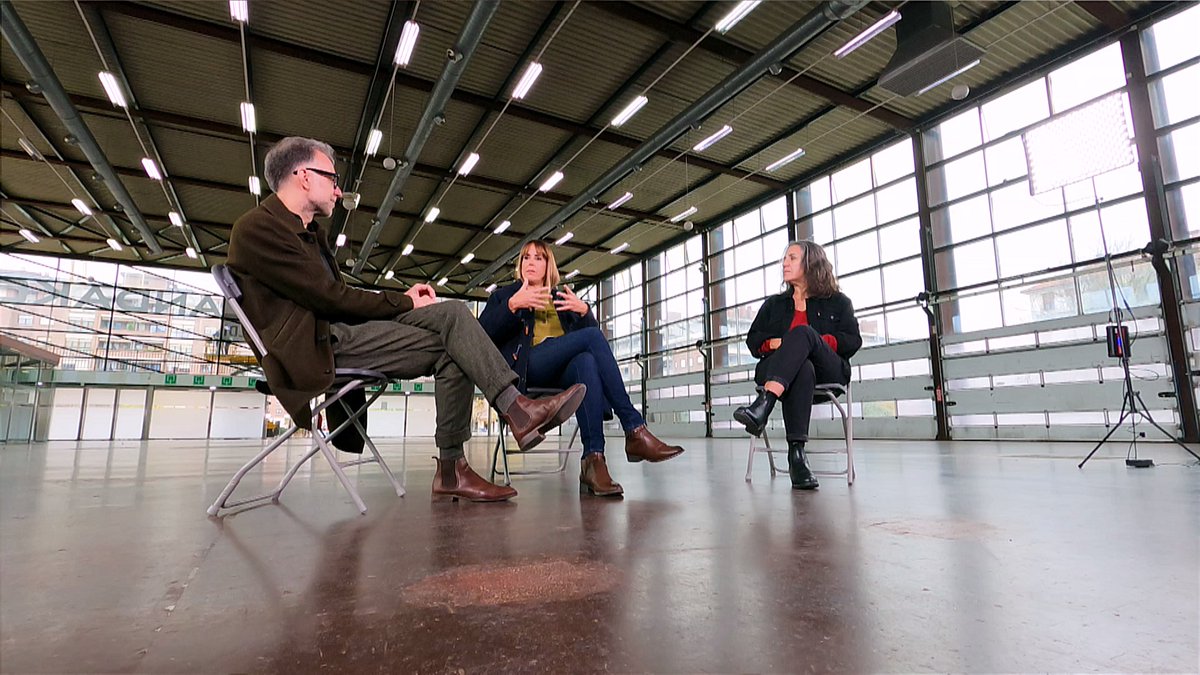 Artefaktua tweet media