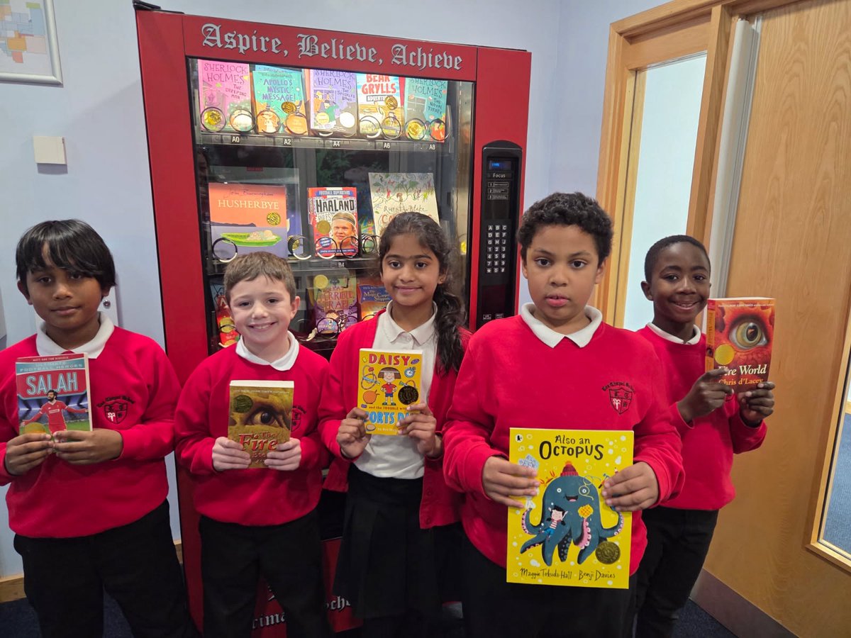 A huge well done to these Year 4 VERA winners today 📚🌟