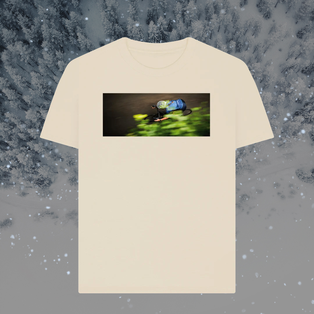 🎄It's not long until Christmas and if you're shopping for the Kinesis fan in your life, don't forget we have a range of merch that's well worth a closer look. From mugs to t-shirts, to hoodies and more. Find our official merch store under the apparel tab on our website.🎁