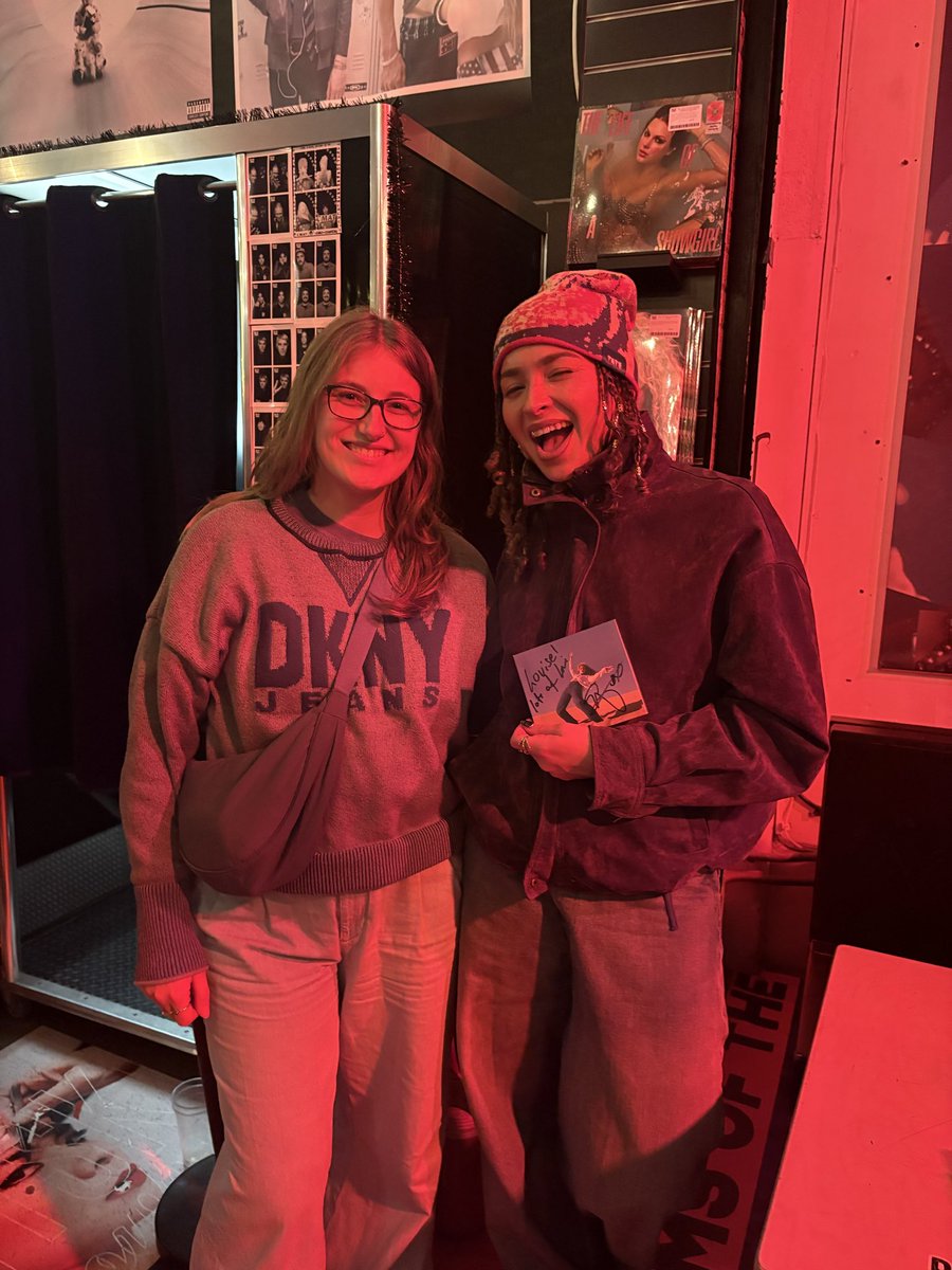 __lousara's tweet photo. I did threaten her to sing it last week when i met her hahaha https://t.co/9kVEeV9jVy