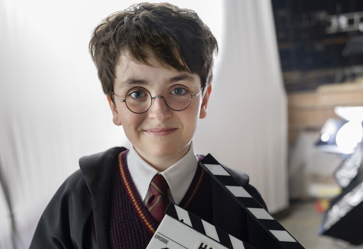 eeemiliano's tweet image. Con la adquisición de Warner Bros, Netflix se llevaría varias joyas a su catálogo: 

-El universo de Game of Thrones con sus diversas series spin-off
-El universo de Harry Potter: películas y la serie a estrenarse
-Welcome to Derry 
-The Last of Us