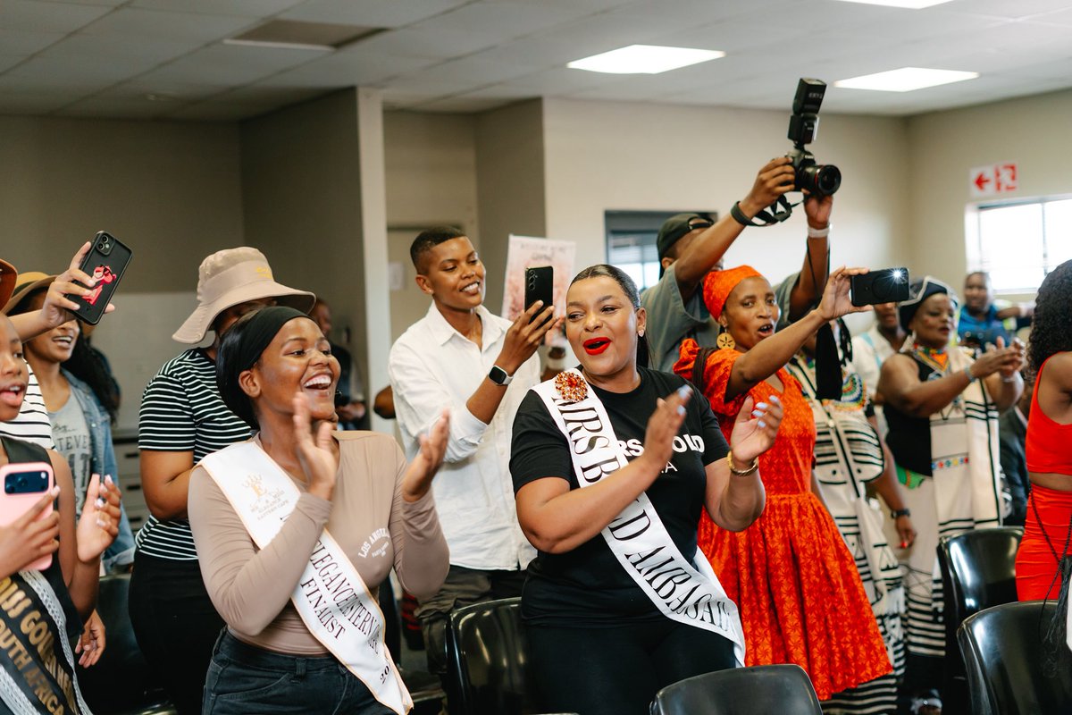 Miss South Africa tweet media