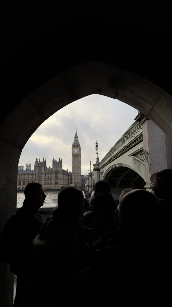 fyplison's tweet photo. london https://t.co/JeCVg7hZ4F