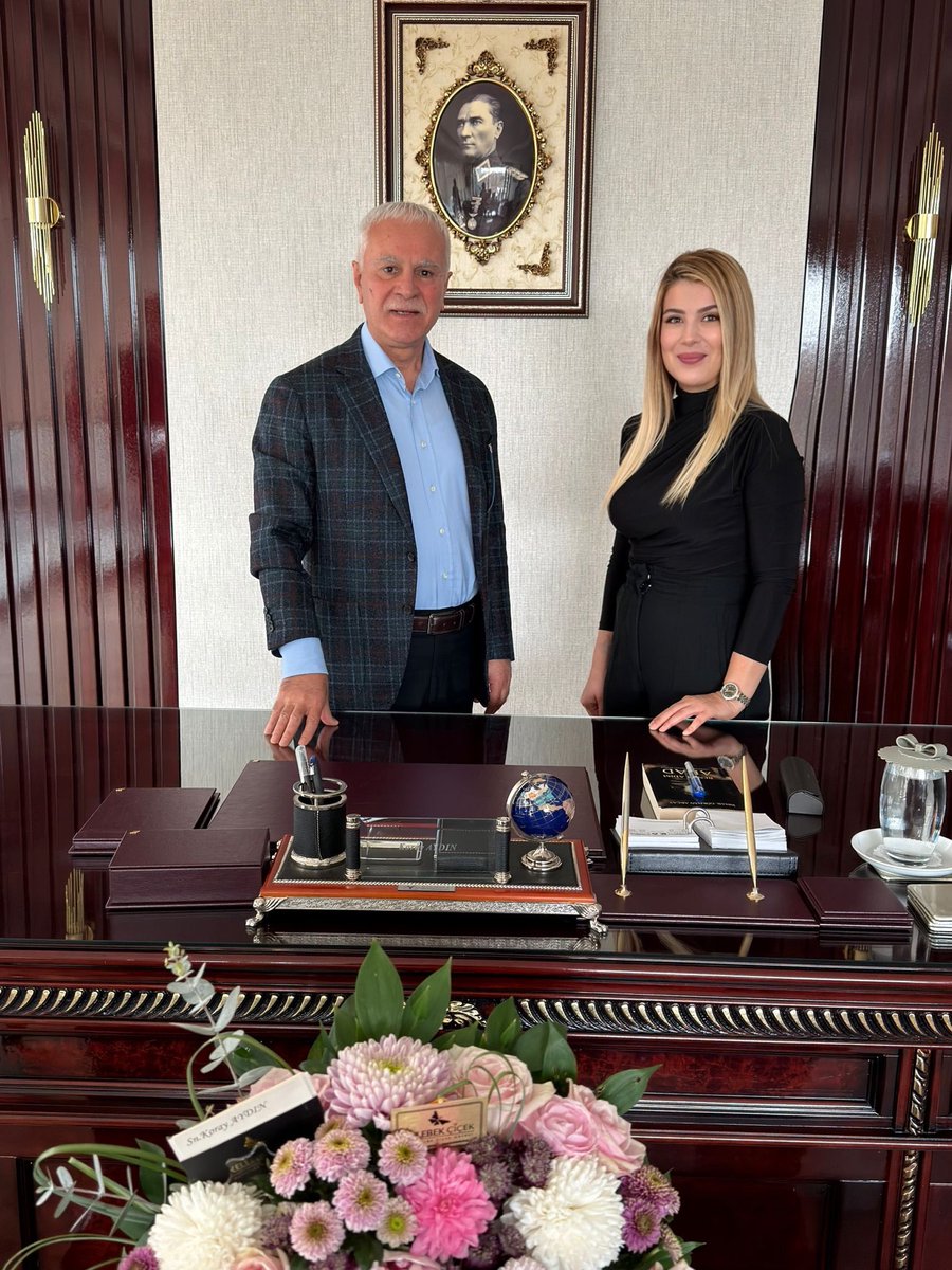 Ebru170487's tweet photo. "Ömrünü Türk milletine ve devletine
hizmete adamış, değerli Bakanımız ve kıymetli abim Sayın Koray Aydın'ın ad gününü en içten dileklerimle kutlarım. Rabbim başımızdan eksik etmesin."@korayaydintr @Gonul_Ayd_ https://t.co/heV5ipSSff