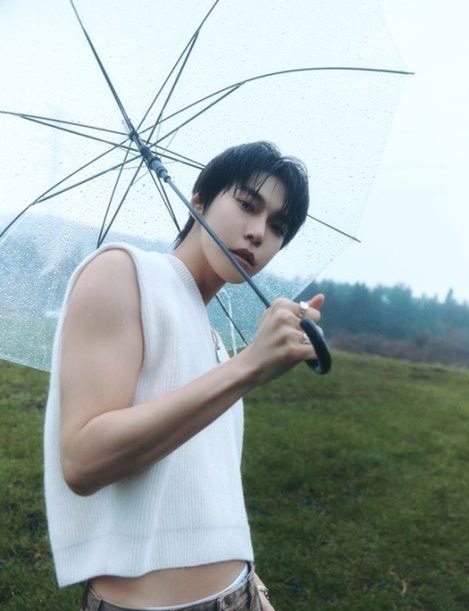 유일 tweet media