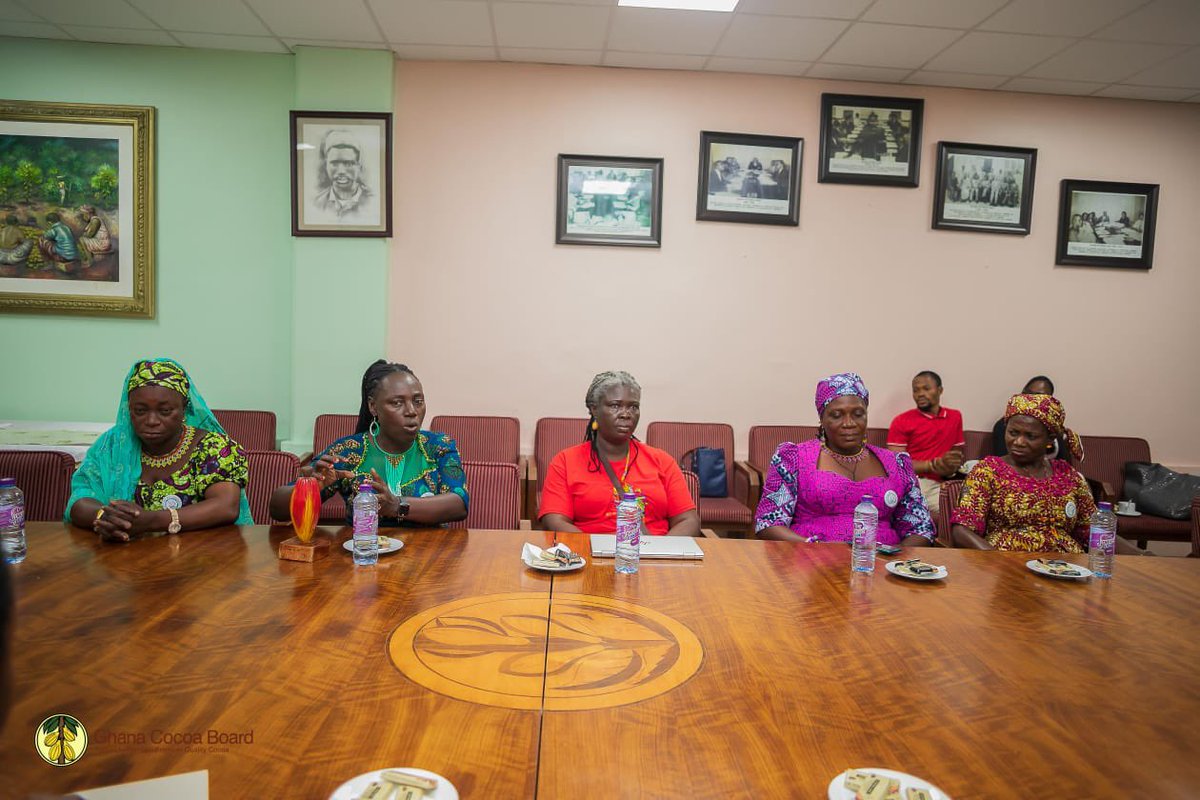 plowqueens's tweet photo. Happy Farmers’ Day to my beautiful, hardworking cocoa farmers! You were my most exciting discovery in 2025, and we will do more in 2026. God bless you all 💚💚💚 https://t.co/oRgNkbj1pA