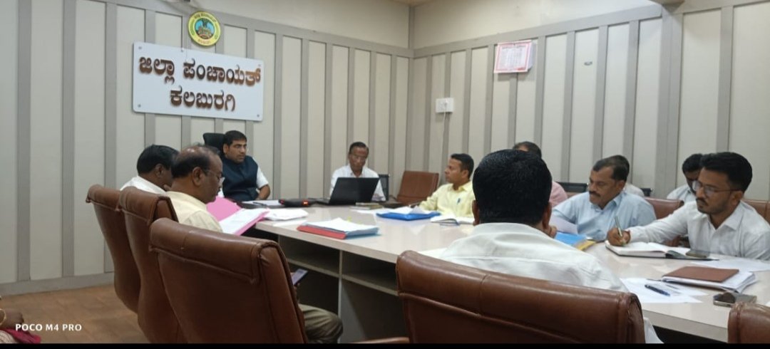 ZP_Kalaburagi's tweet photo. Today respected CEO sir chairman ship swachha  bharth mission ihhl revive meeting . PD sir EE sir rws  all Eos &amp; ad's PDOs/ google meet  attend @ vc hall zp kalburgi https://t.co/23Jh7q4krc