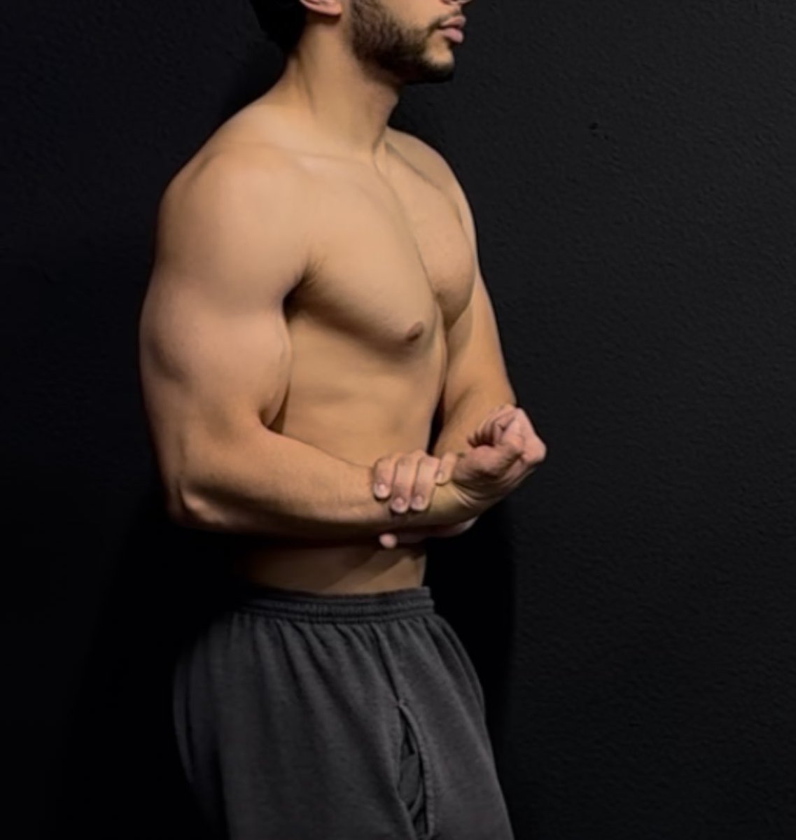 Low volume is king, progressing is king. 2-3 working sets per muscle group 2.5x a week is all you need.