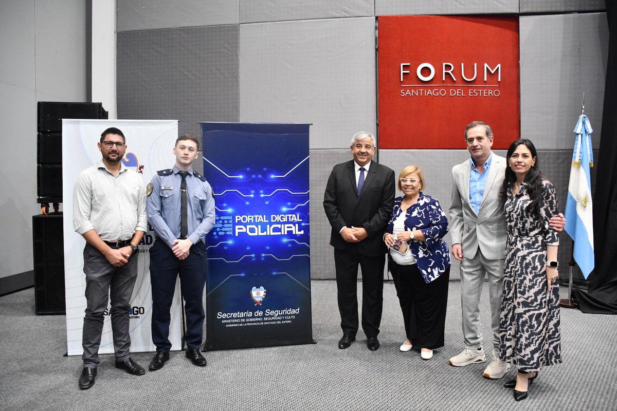 📱La Secretaría de Seguridad presentó el Portal Digital Policial, una herramienta que moderniza la gestión y mejora la respuesta operativa con información en tiempo real, procesos optimizados y decisiones más eficientes. #Seguridad #Innovación #Policia