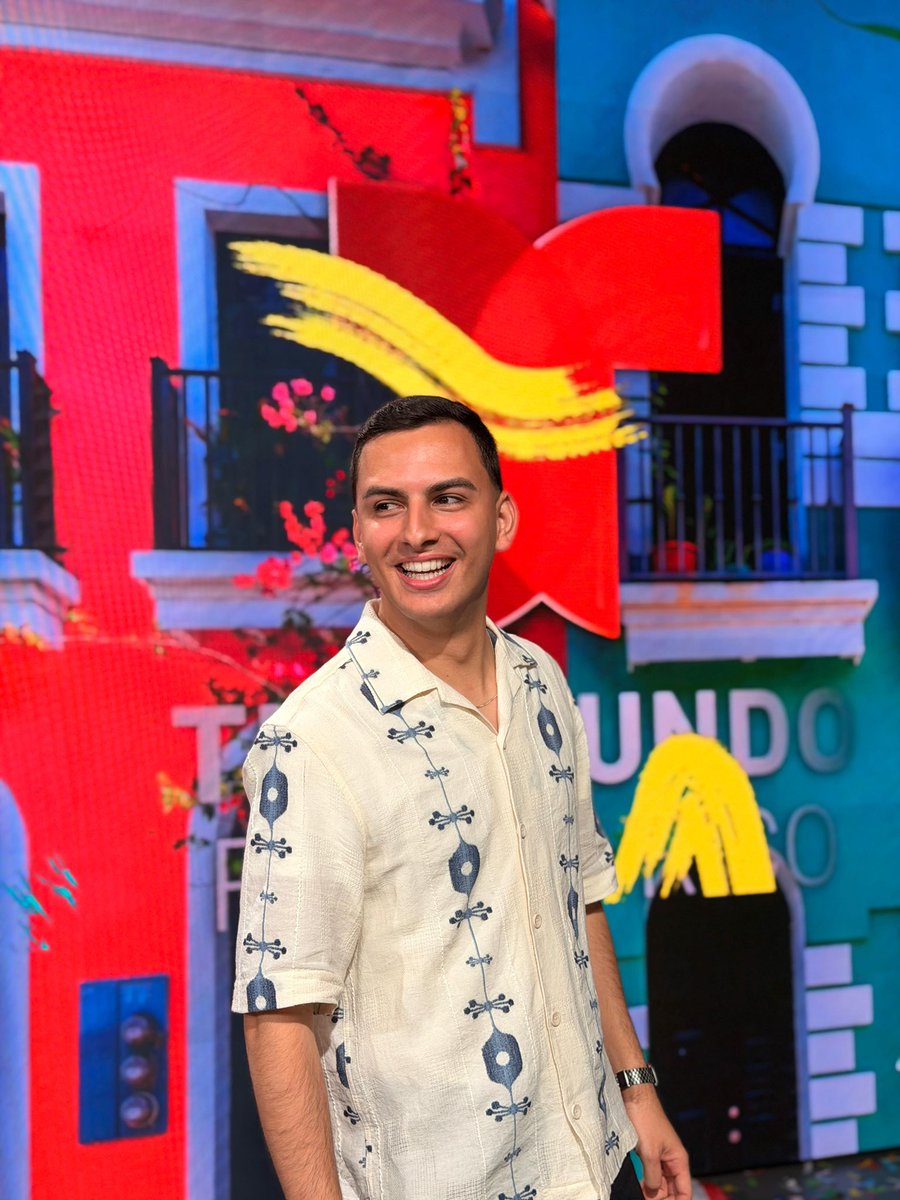 JeremyOrtizTV's tweet image. “Por nada estéis afanosos” 😌🙌🏼
Anoche en el #UpFront de #TelemundoPR se dieron muy buenas noticias sobre lo que nos espera en el 2026, Dios mediante. ¡Gracias siempre a nuestra audiencia, que nos mantiene relevantes! 🙏🏼❤️