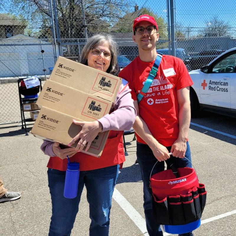 Neighbors helping neighbors. In 2025, our volunteers and partners installed nearly 7,400 smoke alarms, making more than 2,200 homes safer. That’s what resilience looks like. Your support helps us continue our humanitarian mission. #GiveWithMeaning at RedCross.org/MNDAKS.