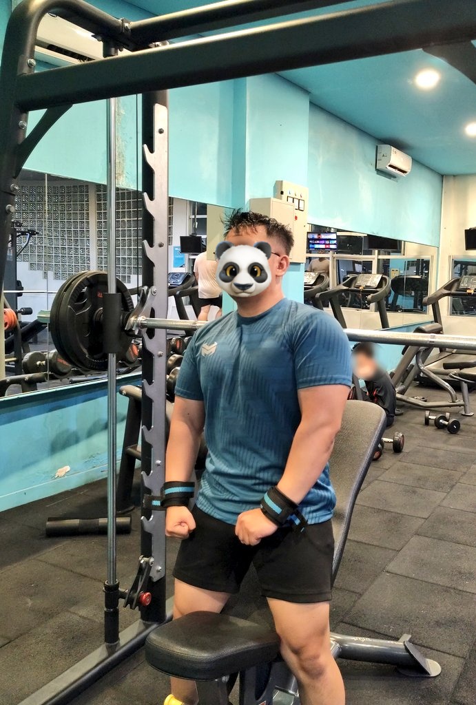 Sun_ofD's tweet image. 🥶✌️