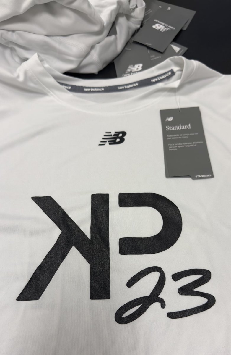 VolMomPickens's tweet image. Kamp ⁦@PickensKarlyn⁩ winter clinic is ready to launch &amp;amp; we are so thankful for our generous WVL, NC sponsors and our National Brand Partnerships, ⁦@jaegersports⁩, ⁦@newbalance⁩, ⁦@RawlingsSB⁩ - helping make this a wonderful experience for young athletes!